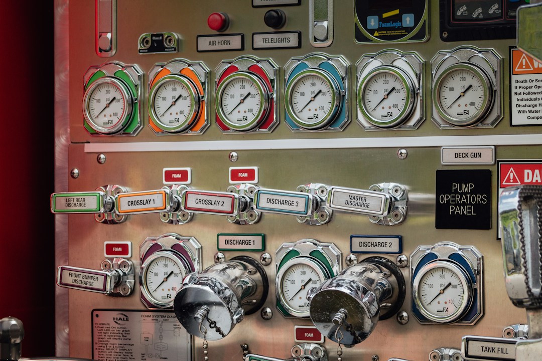 Industrial pressure gauges
